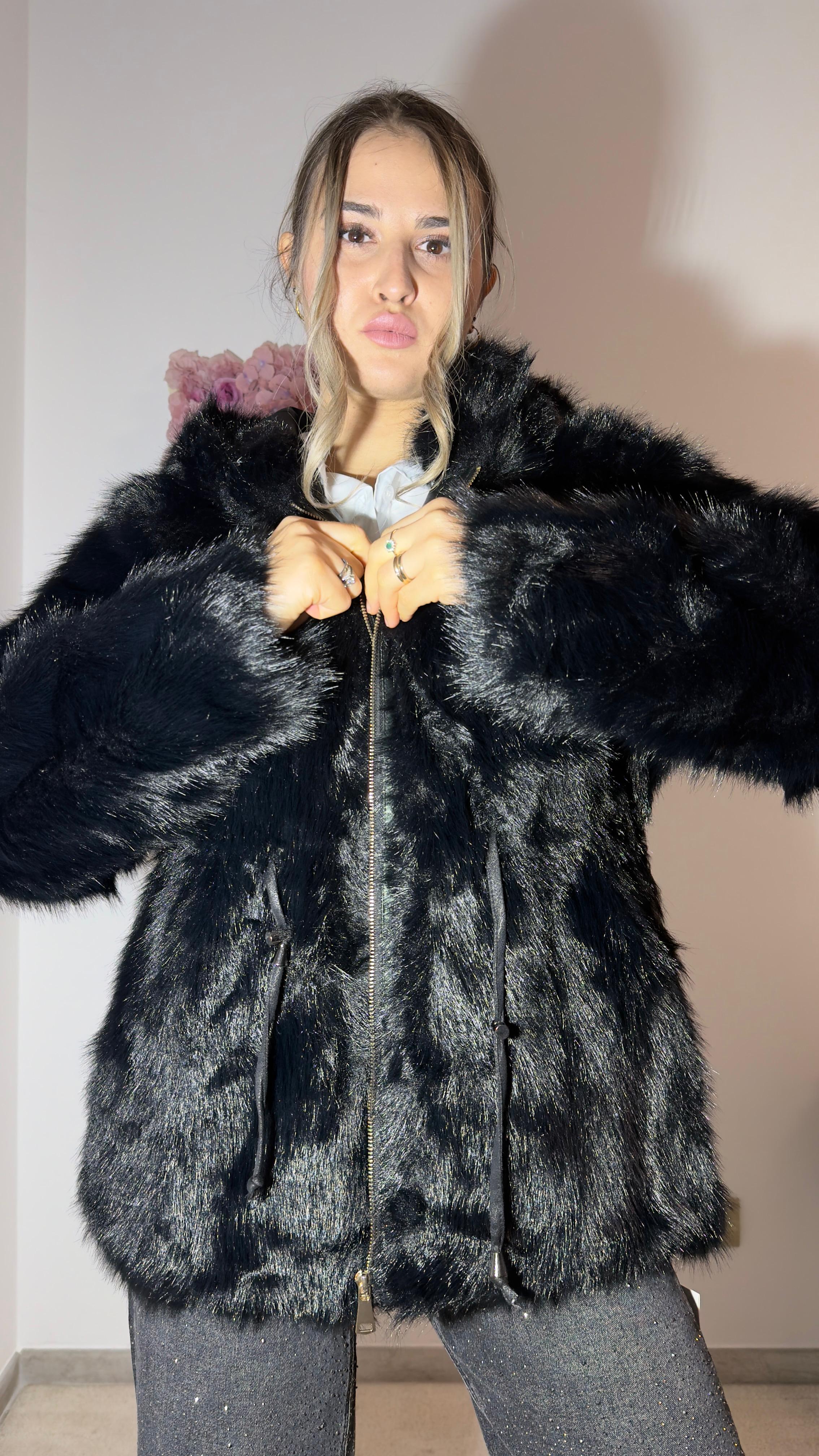 Black Winter Diva– eco-pelliccia